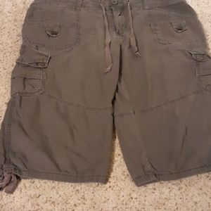Super cute cargo shorts